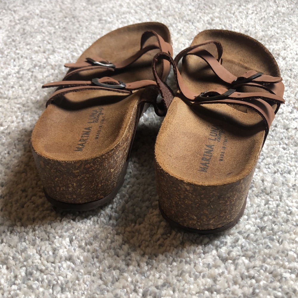 Italian leather contoured sandals. Womens 10, EU 41. - Picture 7 of 8
